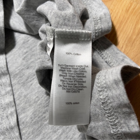 VINEYARD Vines Women’s Long Sleeve Santa Whale Pocket T-shirt in Grey Size L - Picture 11 of 12